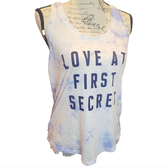 Victoria's Secret Love at First Secret Racerback Tank Medium - Picture 1 of 4